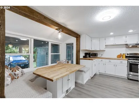 9855 Sw Pembrook Street Portland OR 97224