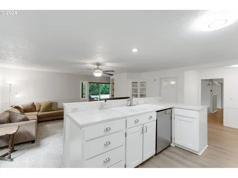 9855 Sw Pembrook Street Portland OR 97224