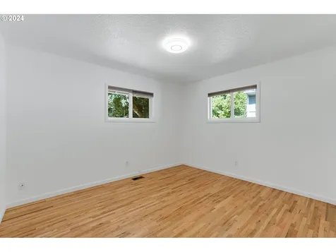 9855 Sw Pembrook Street Portland OR 97224