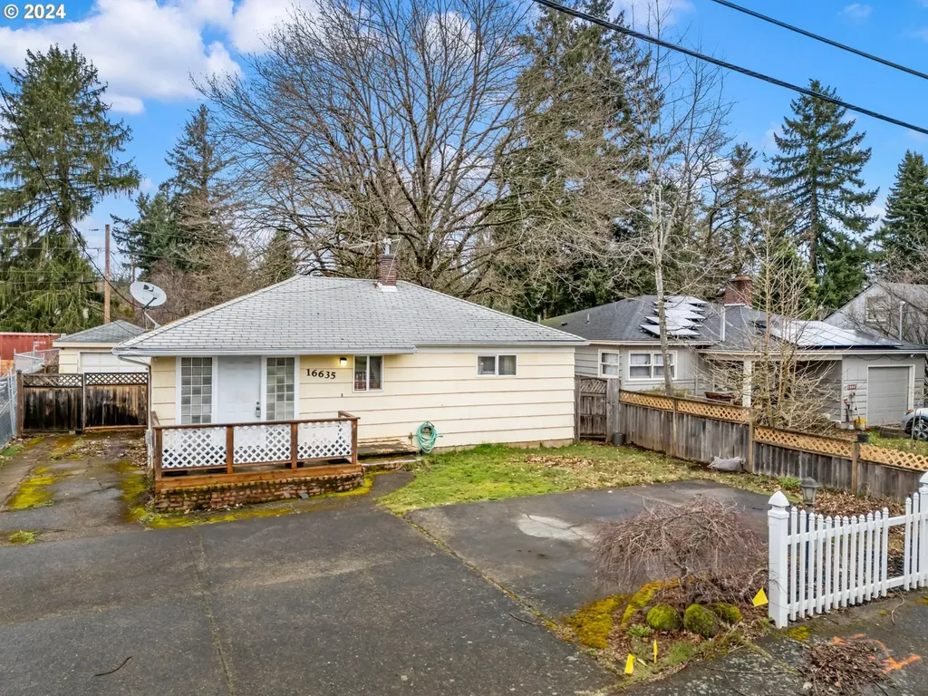 16635 E Burnside Street Portland OR 97233