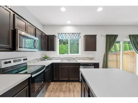 2227 NE 118th Place Vancouver WA 98684