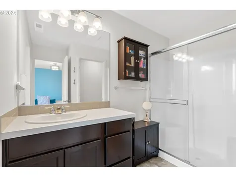 2227 NE 118th Place Vancouver WA 98684