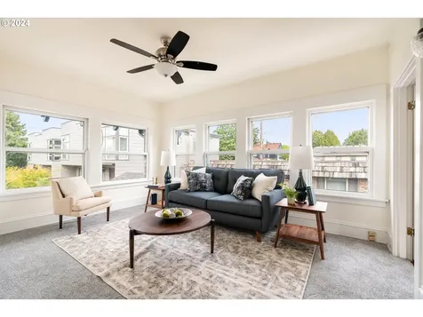 2157 NE Halsey Street Portland OR 97232