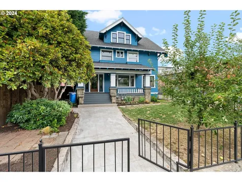 2157 NE Halsey Street Portland OR 97232