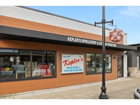 8770 Sw Burnham Street Portland OR 97223