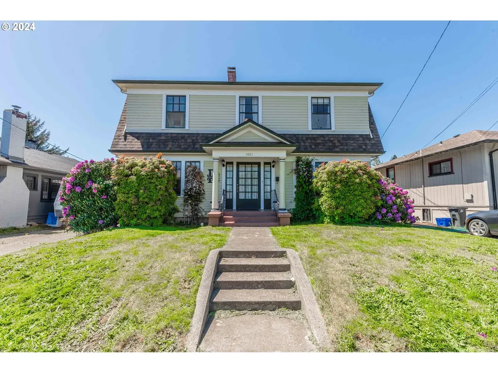 1021 S 4th Street Coos Bay OR 97420