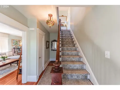1021 S 4th Street Coos Bay OR 97420