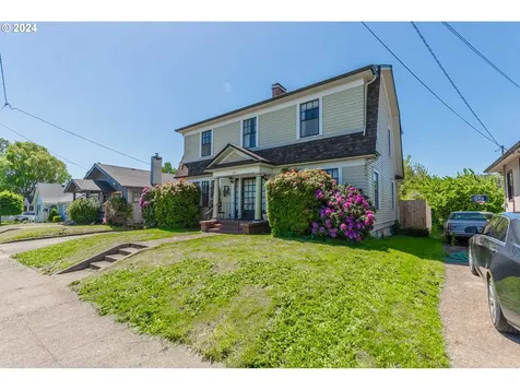 1021 S 4th Street Coos Bay OR 97420