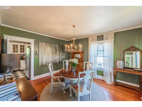 1021 S 4th Street Coos Bay OR 97420