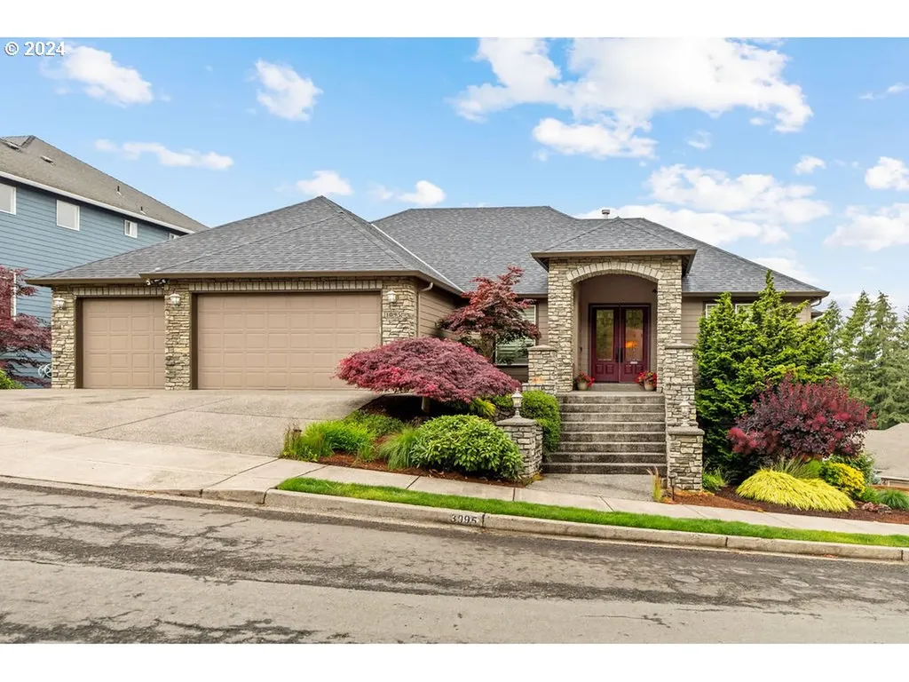 3095 Nw Gravenstein Street Camas WA 98607
