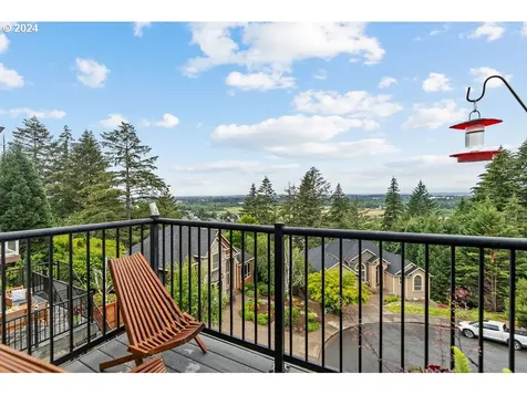 3095 Nw Gravenstein Street Camas WA 98607
