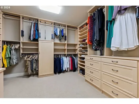 3095 Nw Gravenstein Street Camas WA 98607