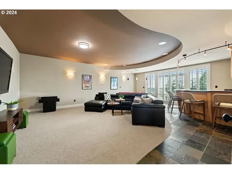 3095 Nw Gravenstein Street Camas WA 98607