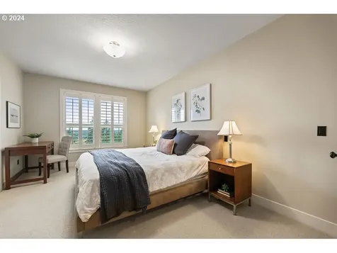 3095 Nw Gravenstein Street Camas WA 98607