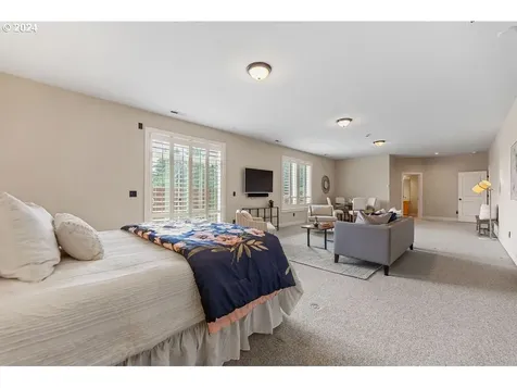 3095 Nw Gravenstein Street Camas WA 98607