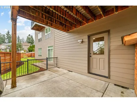 3095 Nw Gravenstein Street Camas WA 98607