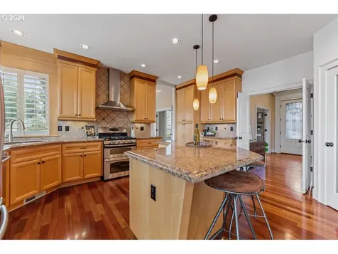 3095 Nw Gravenstein Street Camas WA 98607