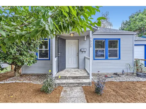 7525 N Fessenden Street Portland OR 97203