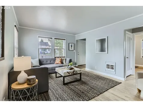 7525 N Fessenden Street Portland OR 97203