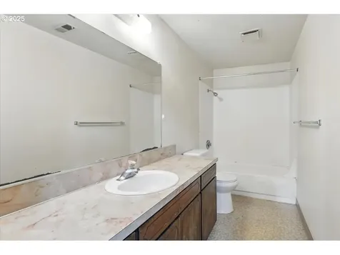 407 S 5th Avenue Cornelius OR 97113