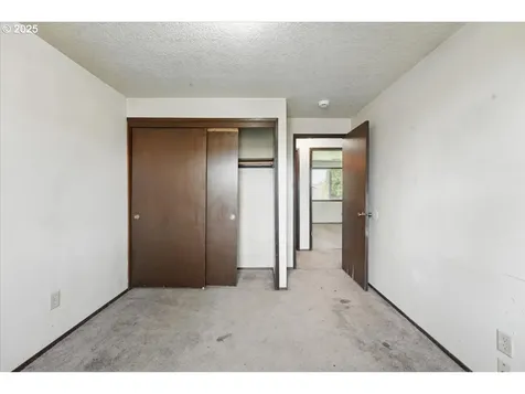 407 S 5th Avenue Cornelius OR 97113