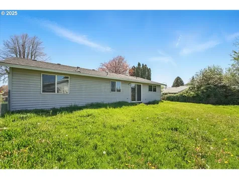 407 S 5th Avenue Cornelius OR 97113