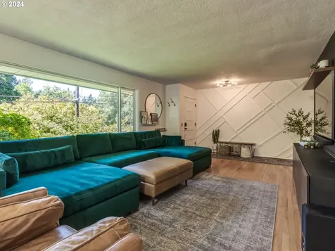 4218 Sw Altadena Avenue Portland OR 97239