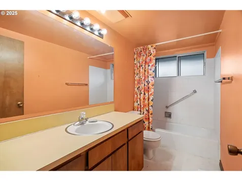 16570 SW Royalty Parkway Portland OR 97224