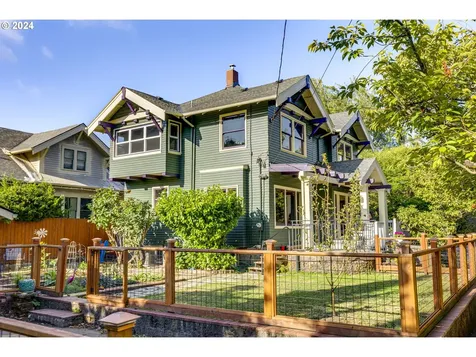 4908 NE Tillamook Street Portland OR 97213