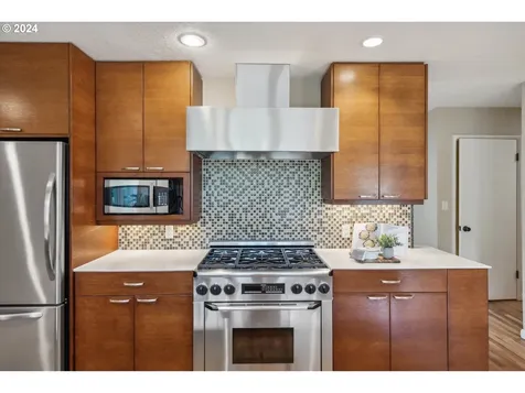 4720 SW 53rd Avenue Portland OR 97221