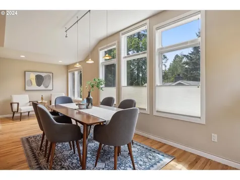 4720 SW 53rd Avenue Portland OR 97221