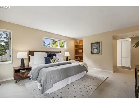 4720 SW 53rd Avenue Portland OR 97221