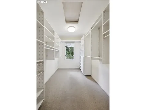 4720 SW 53rd Avenue Portland OR 97221