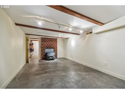 4720 SW 53rd Avenue Portland OR 97221