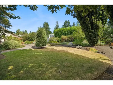 4720 SW 53rd Avenue Portland OR 97221