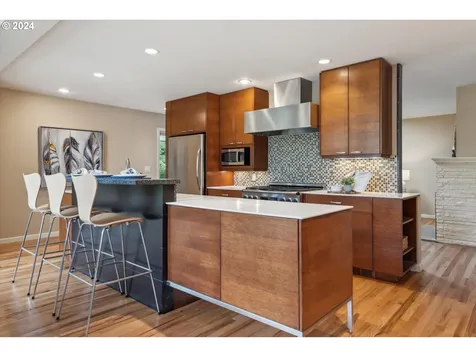 4720 SW 53rd Avenue Portland OR 97221