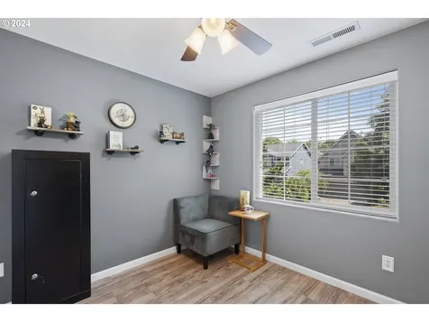 271 N Royal Oak Street Newberg OR 97132