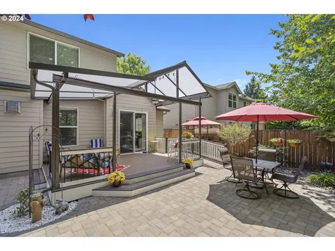 271 N Royal Oak Street Newberg OR 97132
