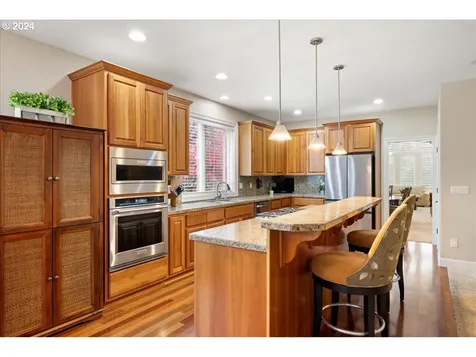 1627 NW 35th Circle Camas WA 98607