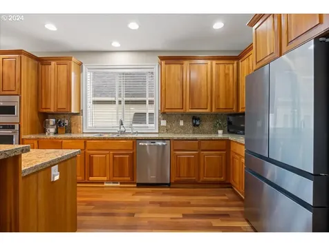 1627 NW 35th Circle Camas WA 98607