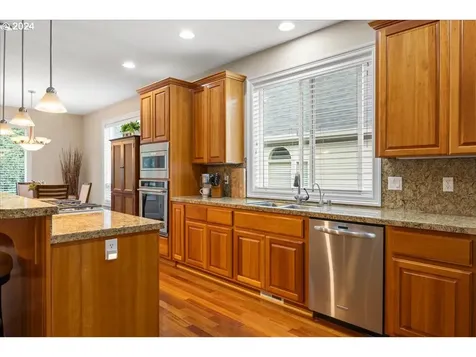 1627 NW 35th Circle Camas WA 98607