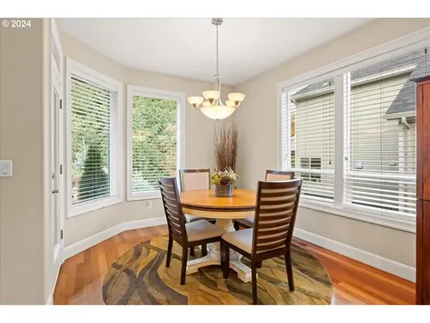 1627 NW 35th Circle Camas WA 98607