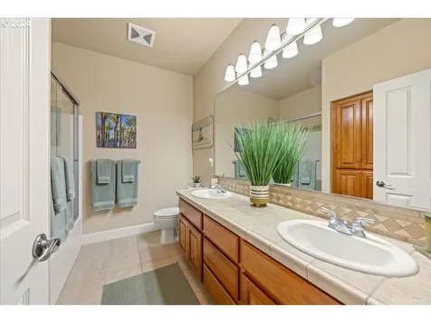 1627 NW 35th Circle Camas WA 98607