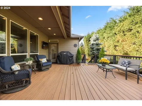 1627 NW 35th Circle Camas WA 98607