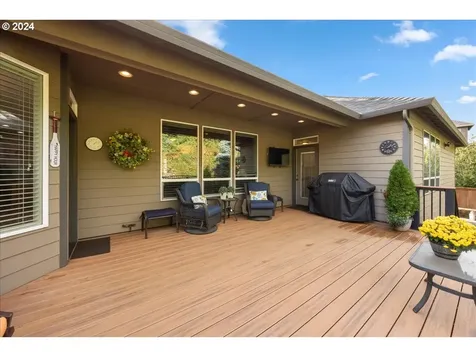 1627 NW 35th Circle Camas WA 98607