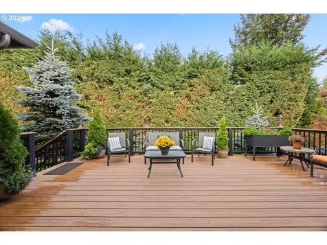 1627 NW 35th Circle Camas WA 98607
