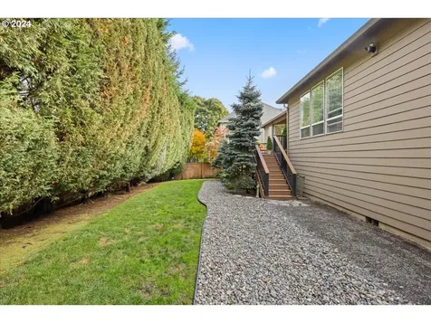 1627 NW 35th Circle Camas WA 98607