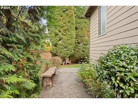 1627 NW 35th Circle Camas WA 98607