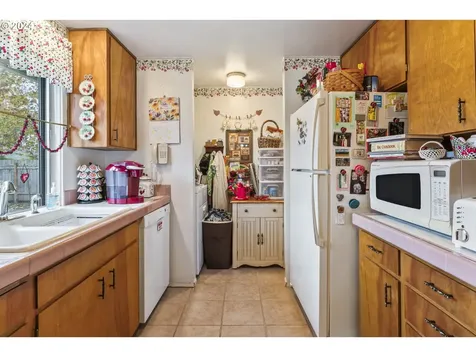 2664 York Street Eugene OR 97404