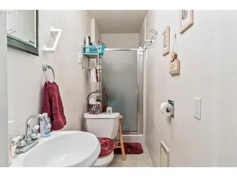 2664 York Street Eugene OR 97404